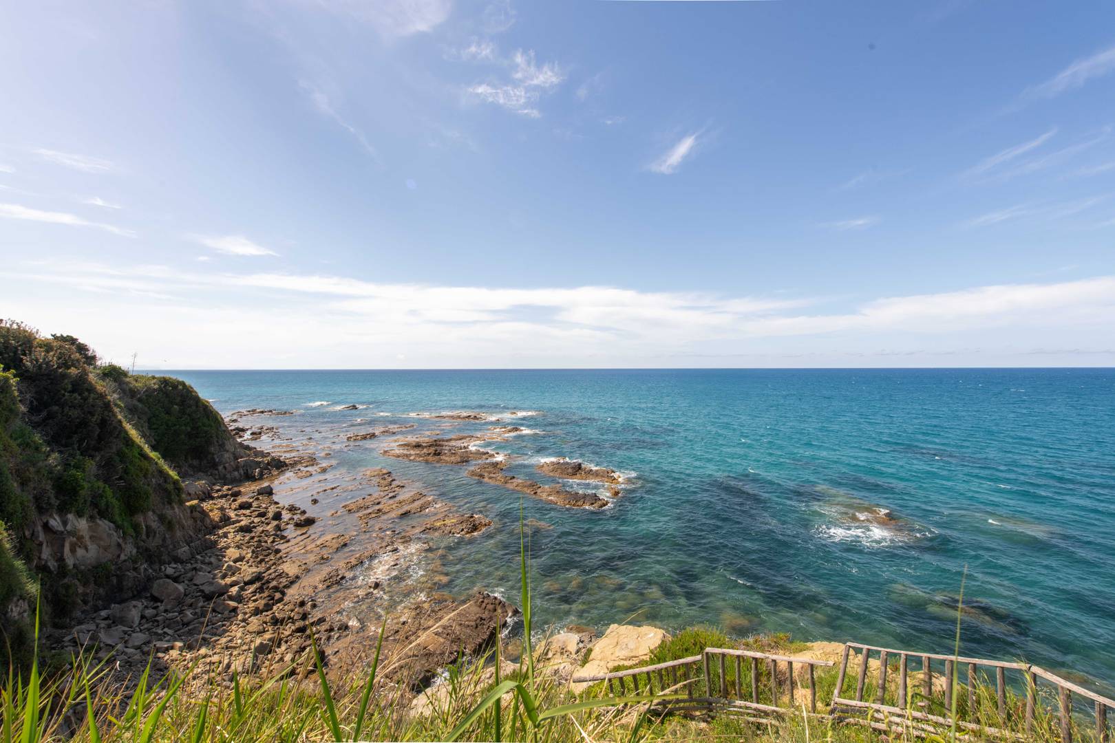 Villa Giulia Vista Mare con Spiaggia Privata - Interni eleganti e servizi di lusso B&B a Mazzaforno - Immagine 4